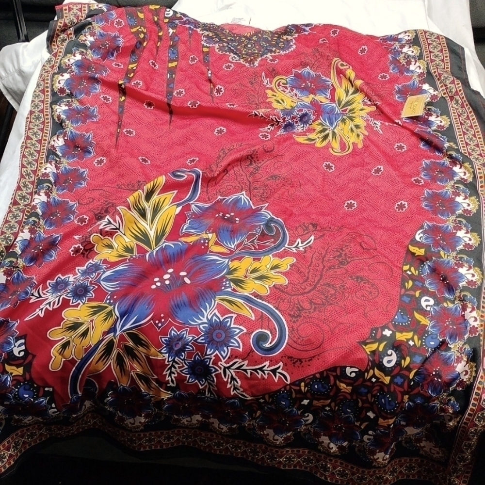 NWT Gold Coast women's one size kaftan